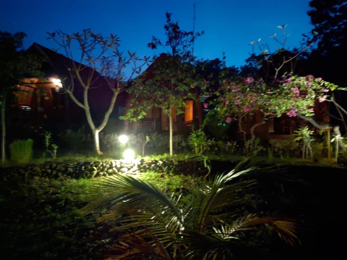 Bougainvillea Bungalow Batumadeg المظهر الخارجي الصورة